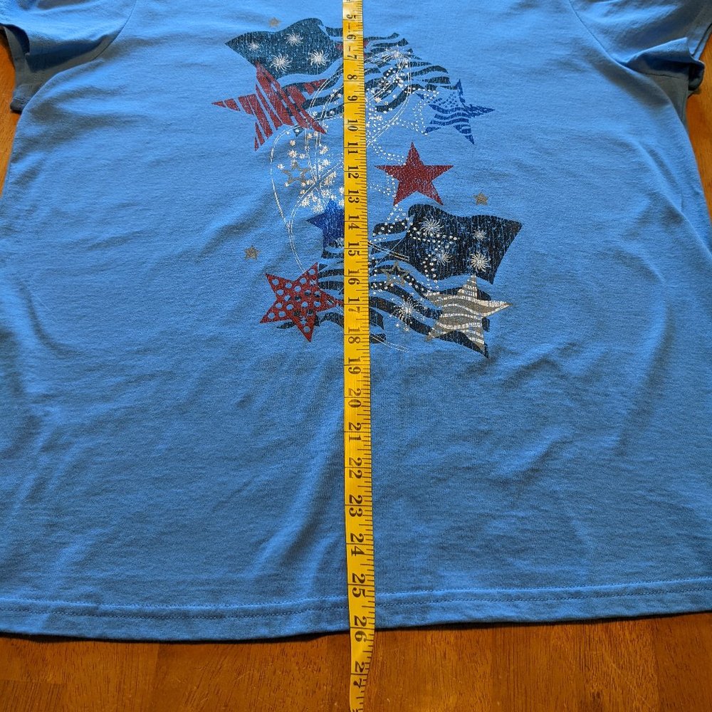Basic Editions Shorts & 4th of July Top Women's; Tan Shorts XL/Blue Top XXL - Picture 10 of 11